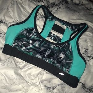 Sports bra